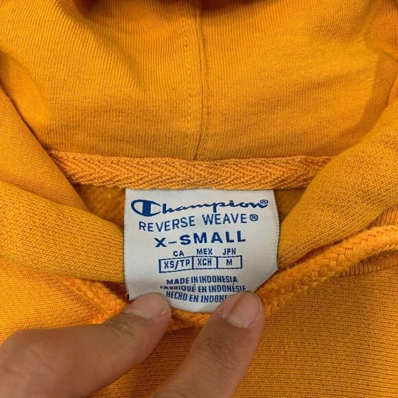 Champion Sweatshirt Mens XS Extra Small Duckling Yellow Reverse Weave Hoodie - Picture 3 of 10